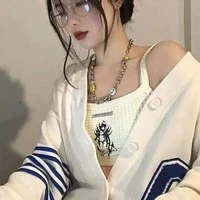 Dương Minh Thư(bạn cô)