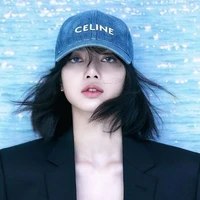 lalisa manoban (cô)