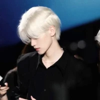 Lãnh Hoàng Nhật_anh nu9