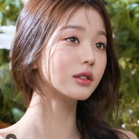 Won-young ( cô giáo 35 tuổi)