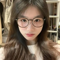 Hoài Thanh_ lớp trưởng.