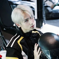 ⟨Thế Khanh⟩