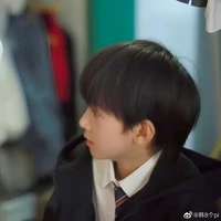 Trí Ân Hàm(em Thần)