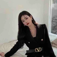 Tả Kỳ Nhiên - mẹ cô