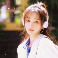 Hạ Thiên Bình.