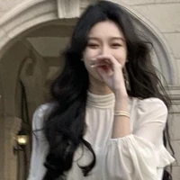 Fiona Chirawa-Mẹ kế cô