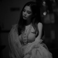 Cô// Jennie