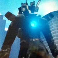 Titan cameraman/Jeki