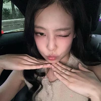 Jennie (chị)
