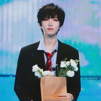 Diêu Dục Thần - Hắn ( em áp út)