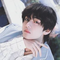 Kim Taehyung (V)