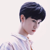 TRƯƠNG CHÂN NGUYÊN ( anh )