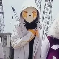 707