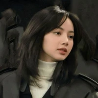 LaLisa Manobal (Lisa - Cô)