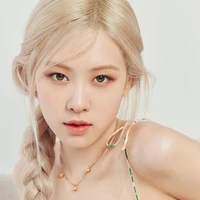 Park Chaeyoung ( Rosé )