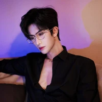 Thần Hoàng Huy_na9