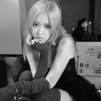 Park Chaeyoung "em"