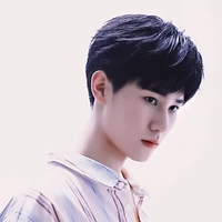 TRƯƠNG CHÂN NGUYÊN ( ANH )