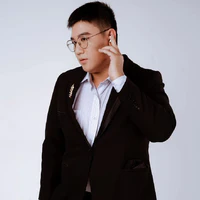 Trương*Hữu Long(cha của nàng)