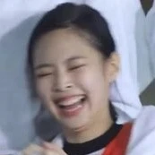 Jennie kim [em]