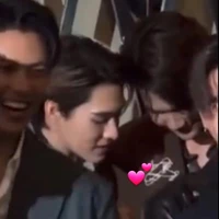 Tác giả dễ huông