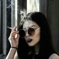 mẹ linda ( Hoàng Vân Long)