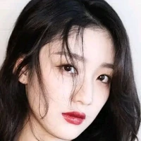 Tô Lạc / Lisa