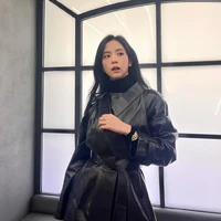 Jisoo Kim(Chị)