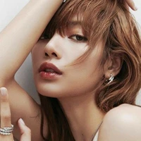 Lisa - Cô