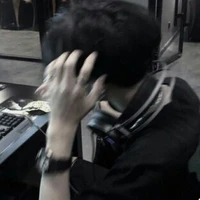 Kỷ Phùng Khang-ah3 cô