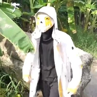 707