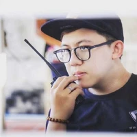 Hồng Tú( thiếu gia nhà họ hồng)