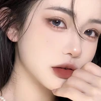 Bà Kim (mẹ y)