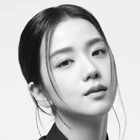 JISOO ( CHỊ )