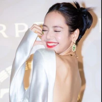 Lalisa Manobal(cô)
