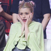 Becky Armstrong (Nàng)