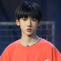 Dư Tuấn Hy-A