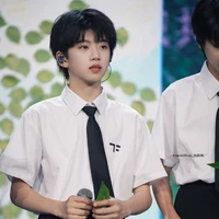 Trương Hàm Thụy (em)