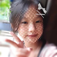 Ánh Hồng (A.H)