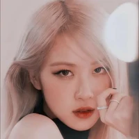 rosie park(chị)