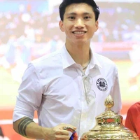 Văn Hậu 