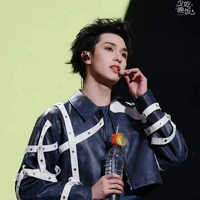 Yhx