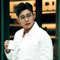 Jun Phạm