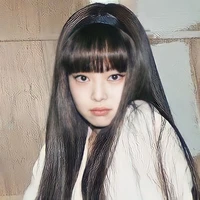 Kim Jennie - Em