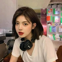 Trịnh Vy Vy_"trà xanh"