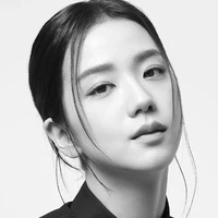 Kim Jisoo_Em