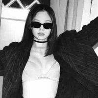 Jennie_em