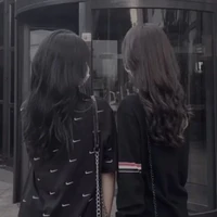 N.Hạ Băng (Chị gái của Nguyễn Hoàng Ly)