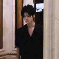 Nick Varitralich __ Trợ Lý Của Oftr