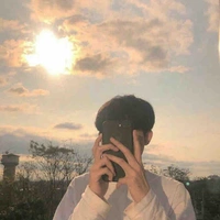 Kevin( Bác sĩ riêng của ĐD)